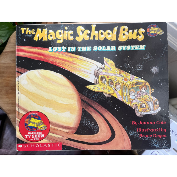 Scholastic Other - The Magic School Bus Lost in the Solar System Book